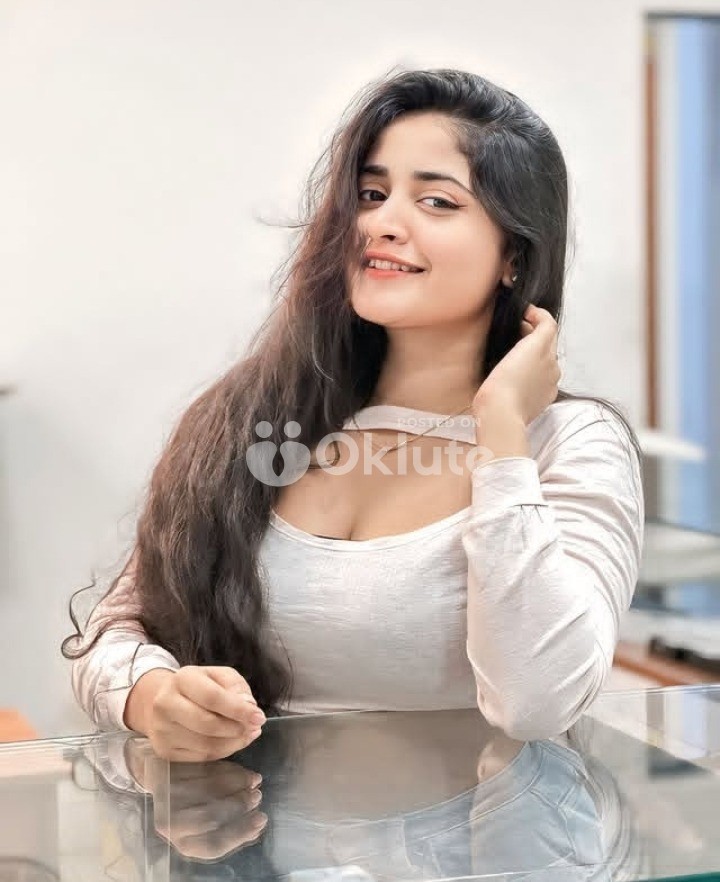 COLLEGE BABE LOOKING FOR FUN AND ENJOYMENT