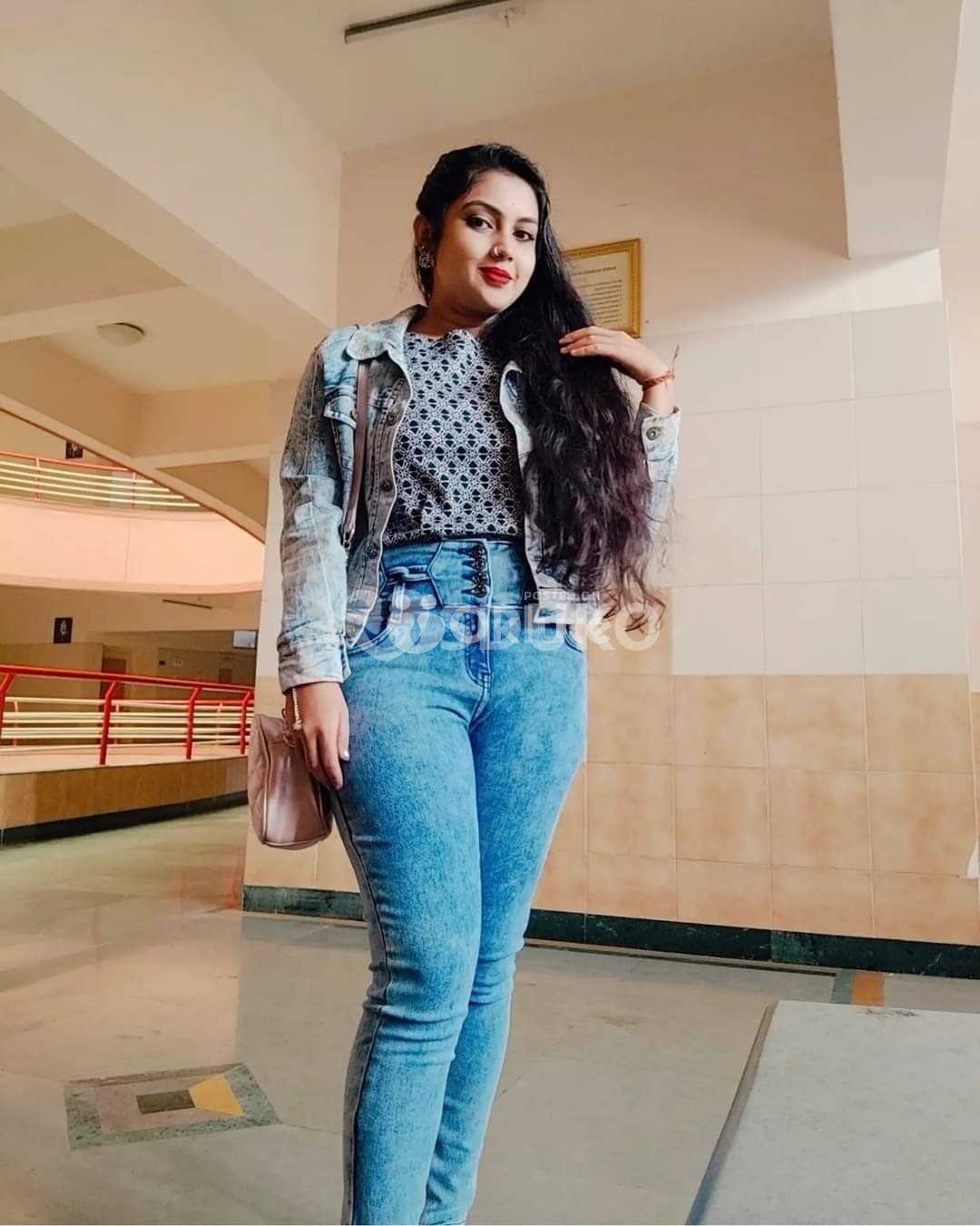 College girl available cash payment
