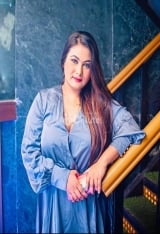 Independent Indian hot girl available for video call sex outcall and incall booking available