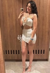 Independent Indian hot girl available for video call sex outcall and incall booking available