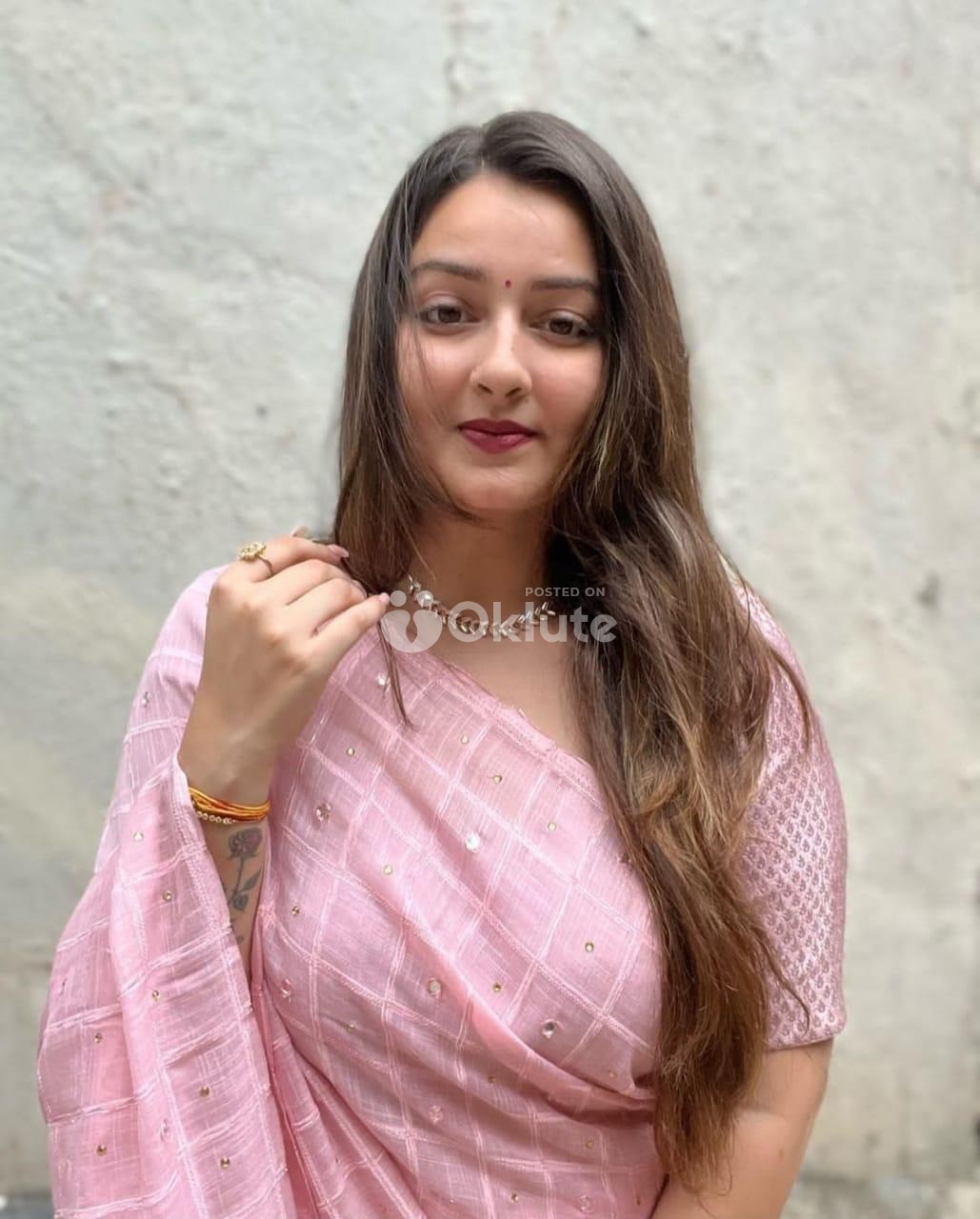 Delhi Full safe and secure service  high profile college and aunty available
