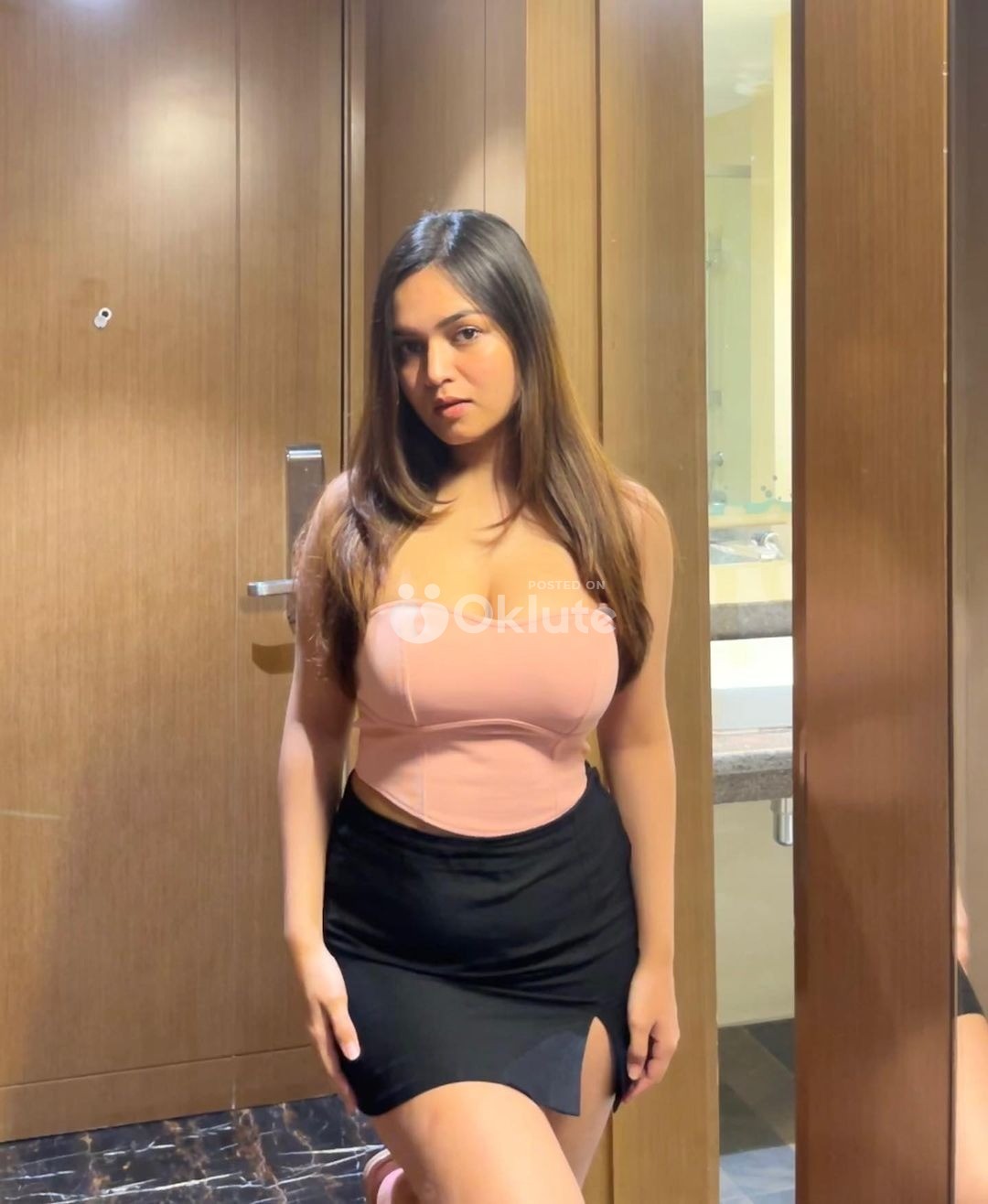 Guwahati   Low price 100% genuinesexy VIP call girls are providedsafe and secure service