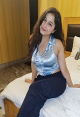 Independent Indian hot girl available for video call sex outcall and incall booking available