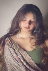 Independent Indian hot girl available for video call sex outcall and incall booking available