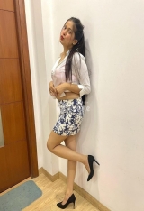 Independent Indian hot girl available for video call sex outcall and incall booking available