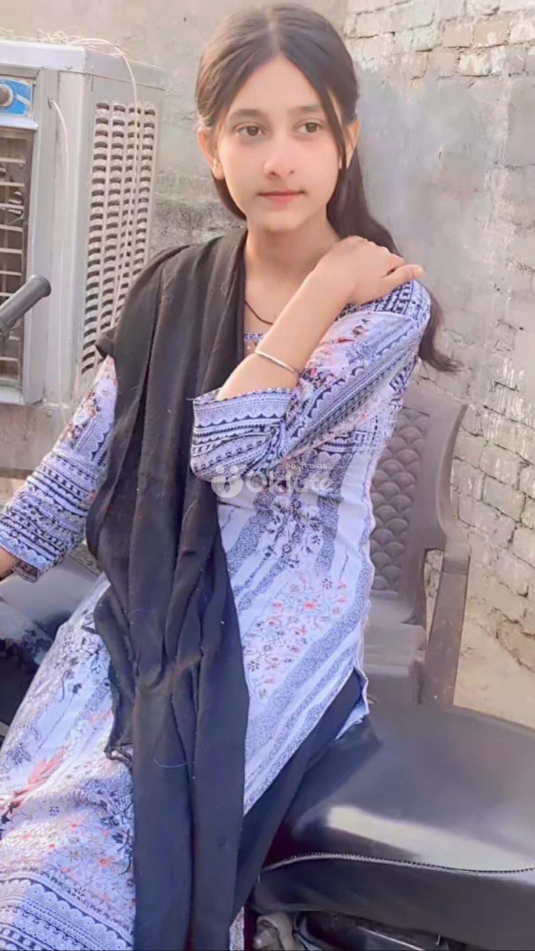 Online girl sex videos X call 24 hours service available low price unlimited shorts VIP college girl