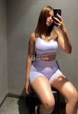 Independent Indian hot girl available for video call sex outcall and incall booking available