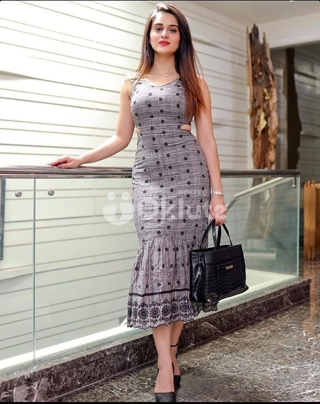 Hand to hand cash payment real genuine service college and housewife available 24 hours