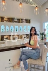 Independent Indian hot girl available for video call sex outcall and incall booking available