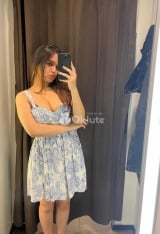 Independent Indian hot girl available for video call sex outcall and incall booking available