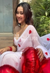 Independent Indian hot girl available for video call sex outcall and incall booking available